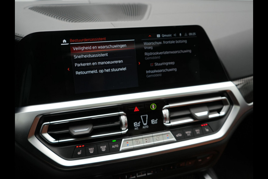 BMW 4 Serie Coupé 430i M Sport 245pk Dealer O.H Sanremo Green | Panodak | Lederen Competition Stoelen Memory & Verwarmd | Adaptive Onderstel | 360 Camera | Harman & Kardon | 19" L.M | Carbon | Apple Carplay | Navigatie | Blis | Virtual | DAB |