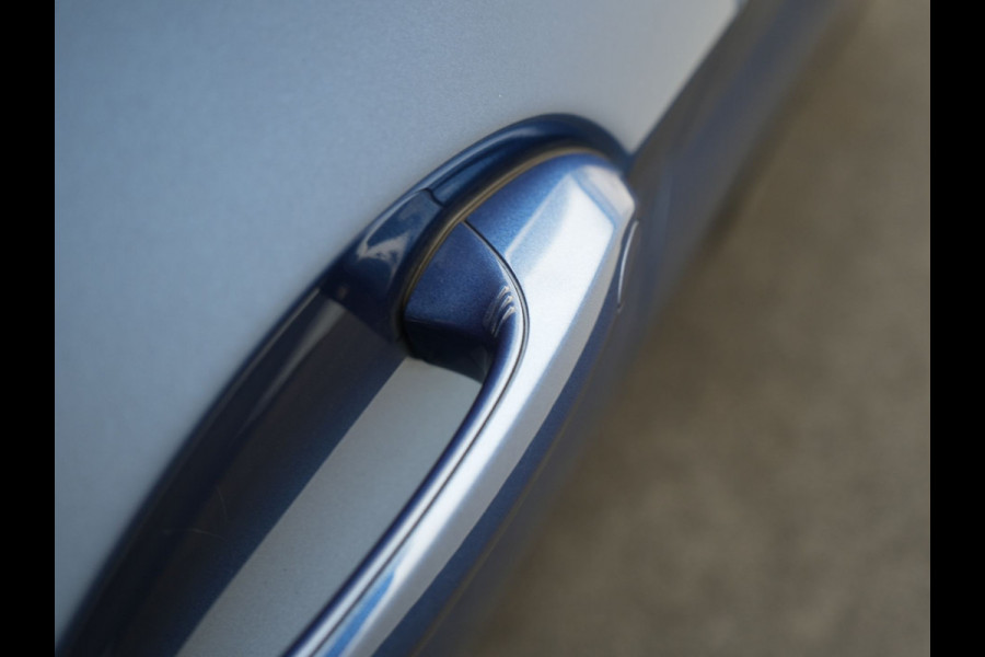 BMW X3 xDrive30e Business Edition Plus PHEV 293pk FACELIFT Dealer O.H. | Trekhaak Af Fabriek | Panodak | Head Up | Adaptive Cruise | Adaptief Onderstel | Lederen Sportstoelen Memory & Ventilatie | Camera | Keyless | Apple Carplay | Navigatie | Virtual | Plug In