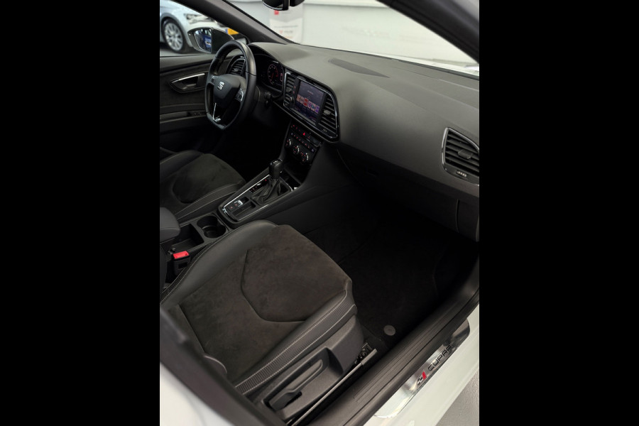 Seat Leon 2.0 TSI CUPRA 300 Panorama CarPlay