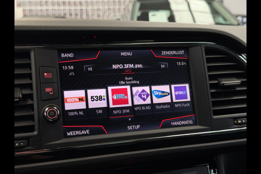 Seat Leon 2.0 TSI CUPRA 300 Panorama CarPlay