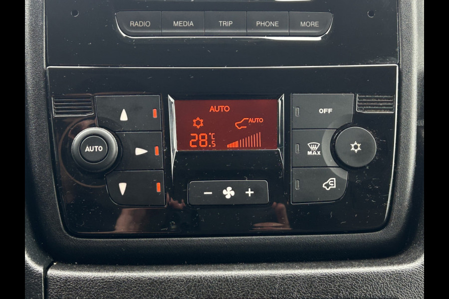 Peugeot Boxer 2.2 BlueHDI 141 PK / EURO 6 / L1H1 / 9 PERSOONS / AIRCO / CRUISE / PERSONENBUS / BLUETOOTH