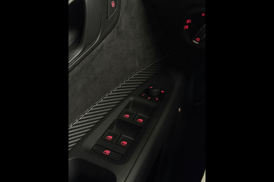 Seat Leon 2.0 TSI CUPRA 300 Panorama CarPlay