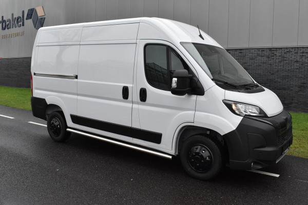 Peugeot Boxer 2.2 BlueHDi 140 S&S L2H2 3.3t Euro 6 Nieuwe registratie 2024/ GEEN BPM/ L2H2/ achteruitrijcamera verzwaard verenpakket, pakket City plus