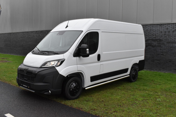 Peugeot Boxer 2.2 BlueHDi 140 S&S L2H2 3.3t Euro 6 Nieuwe registratie 2024/ GEEN BPM/ L2H2/ achteruitrijcamera verzwaard verenpakket, pakket City plus