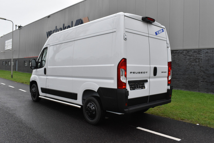 Peugeot Boxer 2.2 BlueHDi 140 S&S L2H2 3.3t Euro 6 Nieuwe registratie 2024/ GEEN BPM/ L2H2/ achteruitrijcamera verzwaard verenpakket, pakket City plus
