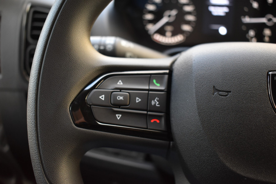 Peugeot Boxer 2.2 BlueHDi 140 S&S L2H2 3.3t Euro 6 Nieuwe registratie 2024/ GEEN BPM/ L2H2/ achteruitrijcamera verzwaard verenpakket, pakket City plus