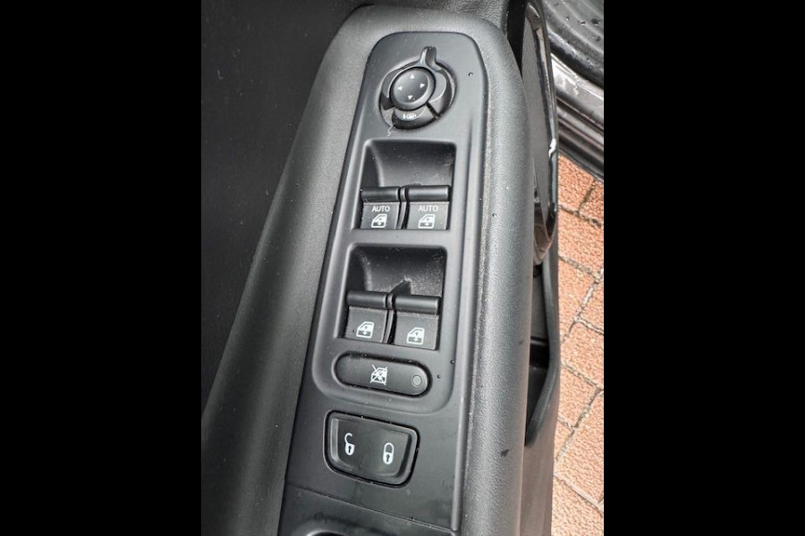 Jeep Renegade 1.4 MultiAir Night Eagle II Limited 89.000km Airco/ECC,Navigatie,Leder,Panoramadak