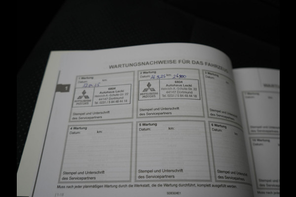 Mitsubishi Eclipse Cross 2.4 Black Edition Plug In Hybrid 188pk Dealer O.H. PHEV | Trekhaak Afn. | Adaptive Cruise | 360 Camera | Alcantara Sportstoelen & Stuur Verwarmd | Apple Carplay | Keyless | Blis | Navigatie | DAB |