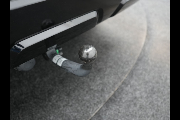 Mitsubishi Eclipse Cross 2.4 Black Edition Plug In Hybrid 188pk Dealer O.H. PHEV | Trekhaak Afn. | Adaptive Cruise | 360 Camera | Alcantara Sportstoelen & Stuur Verwarmd | Apple Carplay | Keyless | Blis | Navigatie | DAB |