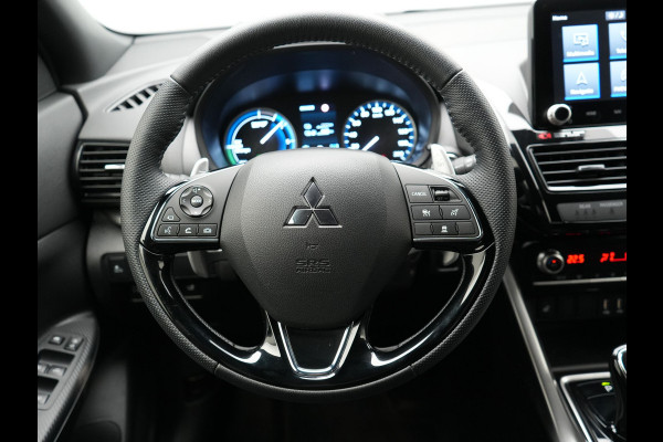 Mitsubishi Eclipse Cross 2.4 Black Edition Plug In Hybrid 188pk Dealer O.H. PHEV | Trekhaak Afn. | Adaptive Cruise | 360 Camera | Alcantara Sportstoelen & Stuur Verwarmd | Apple Carplay | Keyless | Blis | Navigatie | DAB |