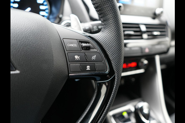 Mitsubishi Eclipse Cross 2.4 Black Edition Plug In Hybrid 188pk Dealer O.H. PHEV | Trekhaak Afn. | Adaptive Cruise | 360 Camera | Alcantara Sportstoelen & Stuur Verwarmd | Apple Carplay | Keyless | Blis | Navigatie | DAB |