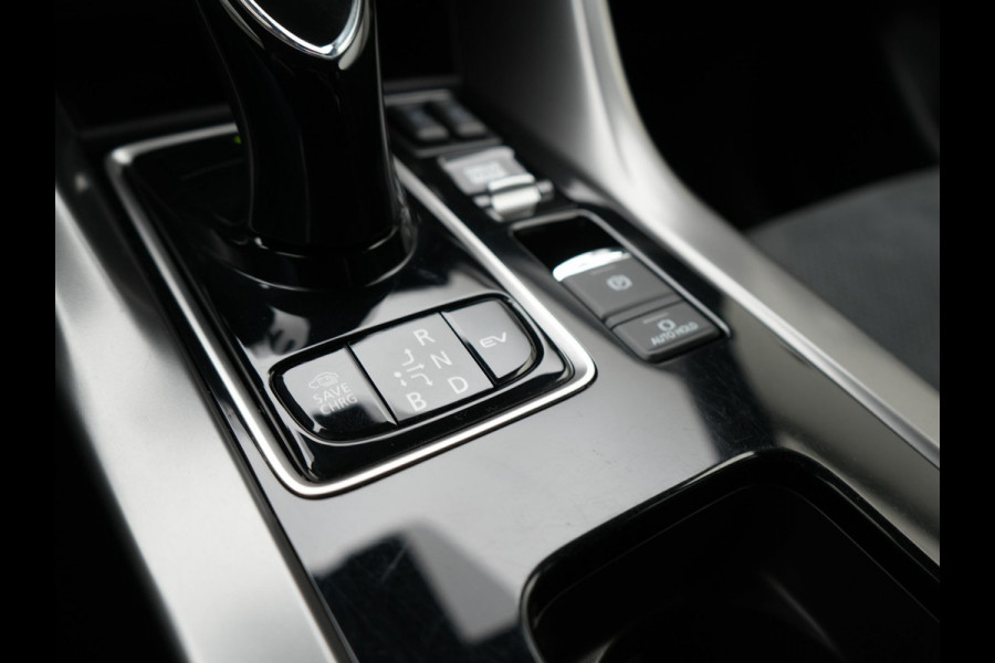 Mitsubishi Eclipse Cross 2.4 Black Edition Plug In Hybrid 188pk Dealer O.H. PHEV | Trekhaak Afn. | Adaptive Cruise | 360 Camera | Alcantara Sportstoelen & Stuur Verwarmd | Apple Carplay | Keyless | Blis | Navigatie | DAB |