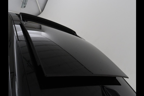 Renault Mégane 1.8 TCe 280 RS | Panoramadak | Head-Up | Stoelverwarming | Alcantara | Carplay | Camera | Sportstoelen | Navigatie | 19'' | Bose Sound | Keyless | Full LED | Dodehoek detectie | Maxton