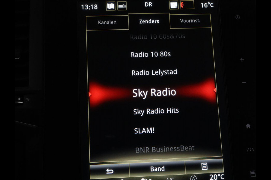 Renault Mégane 1.8 TCe 280 RS | Panoramadak | Head-Up | Stoelverwarming | Alcantara | Carplay | Camera | Sportstoelen | Navigatie | 19'' | Bose Sound | Keyless | Full LED | Dodehoek detectie | Maxton