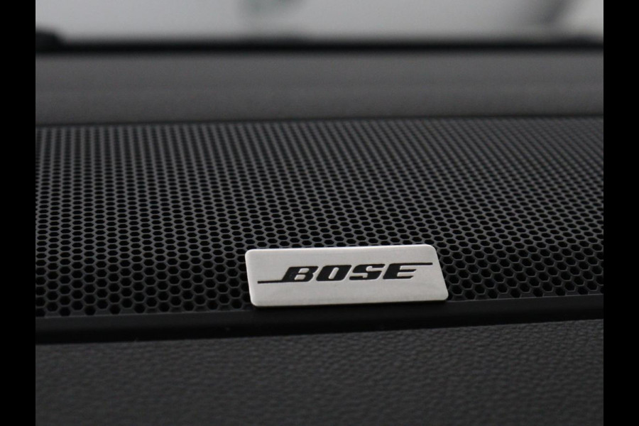 Renault Mégane 1.8 TCe 280 RS | Panoramadak | Head-Up | Stoelverwarming | Alcantara | Carplay | Camera | Sportstoelen | Navigatie | 19'' | Bose Sound | Keyless | Full LED | Dodehoek detectie | Maxton