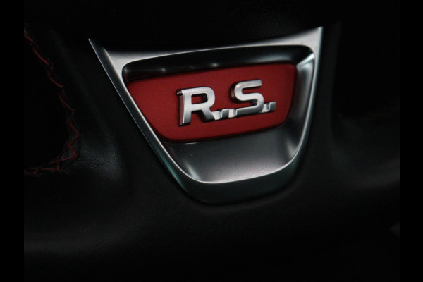 Renault Mégane 1.8 TCe 280 RS | Panoramadak | Head-Up | Stoelverwarming | Alcantara | Carplay | Camera | Sportstoelen | Navigatie | 19'' | Bose Sound | Keyless | Full LED | Dodehoek detectie | Maxton