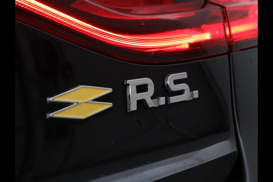 Renault Mégane 1.8 TCe 280 RS | Panoramadak | Head-Up | Stoelverwarming | Alcantara | Carplay | Camera | Sportstoelen | Navigatie | 19'' | Bose Sound | Keyless | Full LED | Dodehoek detectie | Maxton