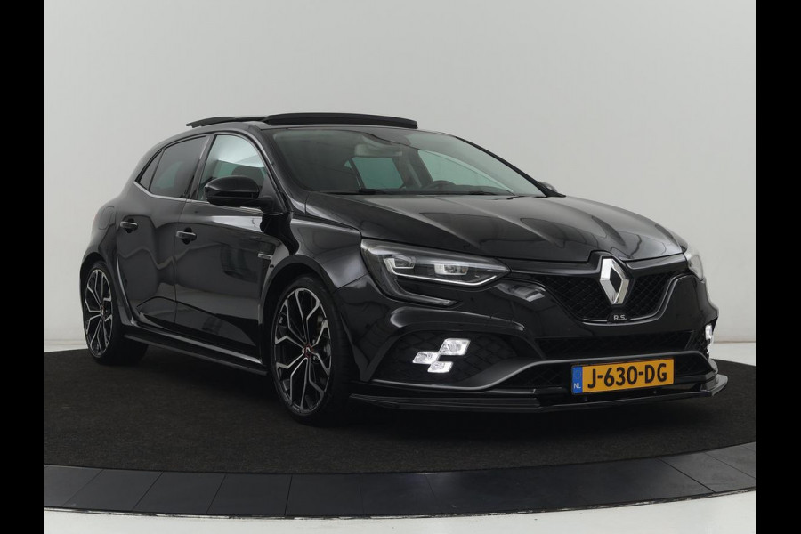 Renault Mégane 1.8 TCe 280 RS | Panoramadak | Head-Up | Stoelverwarming | Alcantara | Carplay | Camera | Sportstoelen | Navigatie | 19'' | Bose Sound | Keyless | Full LED | Dodehoek detectie | Maxton