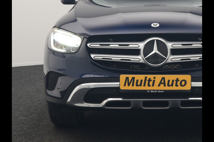 Mercedes-Benz GLC 300e 4MATIC Business Solution Luxury Plug In Hybrid 320pk Dealer O.H. PHEV | Trekhaak Af Fabriek | Head Up | Camera | Lederen Sportstoelen Memory & Verwarmd | Apple Carplay | Navigatie | DAB | Cruise Control |