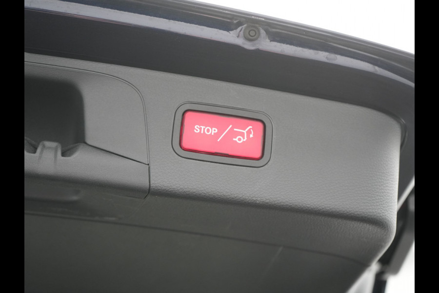 Mercedes-Benz GLC 300e 4MATIC Business Solution Luxury Plug In Hybrid 320pk Dealer O.H. PHEV | Trekhaak Af Fabriek | Head Up | Camera | Lederen Sportstoelen Memory & Verwarmd | Apple Carplay | Navigatie | DAB | Cruise Control |