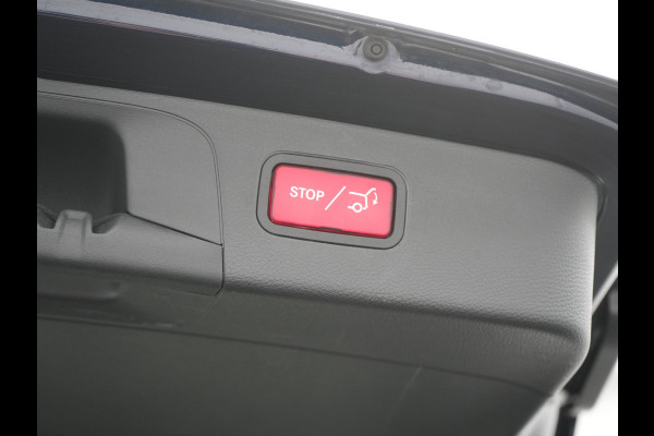 Mercedes-Benz GLC 300e 4MATIC Business Solution Luxury Plug In Hybrid 320pk Dealer O.H. PHEV | Trekhaak Af Fabriek | Head Up | Camera | Lederen Sportstoelen Memory & Verwarmd | Apple Carplay | Navigatie | DAB | Cruise Control |