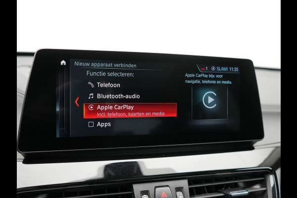 BMW X1 xDrive25e Sportline PHEV 221pk Dealer O.H | Trekhaak Afn. | Panodak | Head Up | Lederen Sportstoelen Memory & Verwarmd | Camera | Apple Carplay | Keyless | Sfeerverlichting | Navigatie | DAB | Plug in Hybrid |