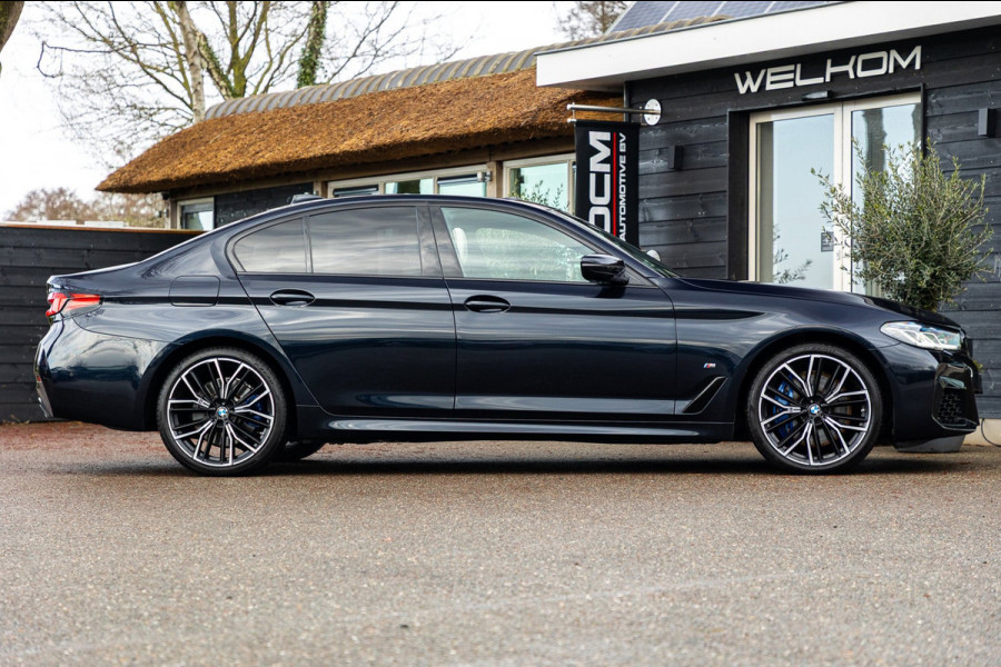 BMW 5 Serie 545e xDrive Business Edition Plus 94% I Schuifdak I H&K I Laser I M -sport I carbon I