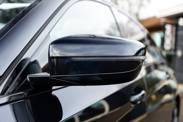 BMW 5 Serie 545e xDrive Business Edition Plus 94% I Schuifdak I H&K I Laser I M -sport I carbon I