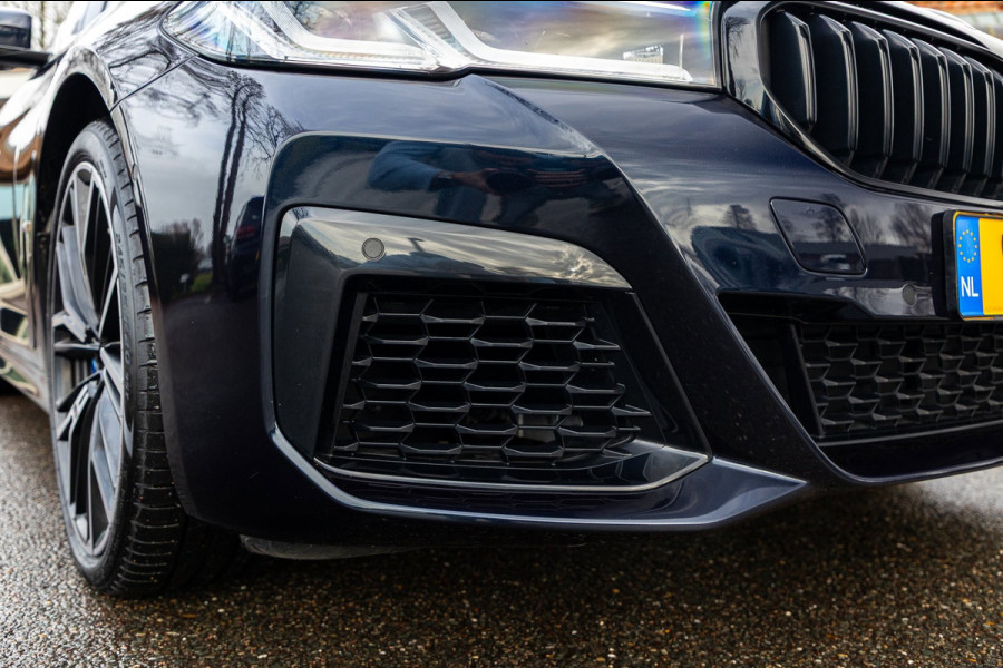 BMW 5 Serie 545e xDrive Business Edition Plus 94% I Schuifdak I H&K I Laser I M -sport I carbon I