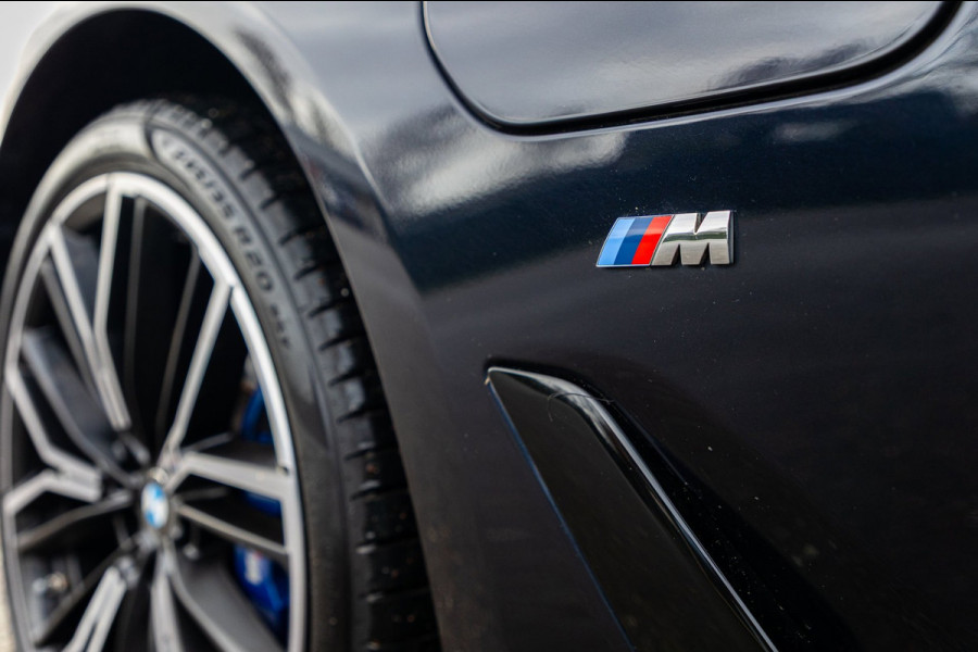 BMW 5 Serie 545e xDrive Business Edition Plus 94% I Schuifdak I H&K I Laser I M -sport I carbon I