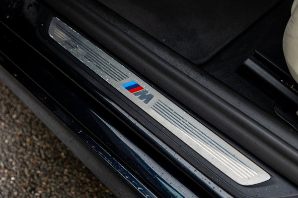 BMW 5 Serie 545e xDrive Business Edition Plus 94% I Schuifdak I H&K I Laser I M -sport I carbon I