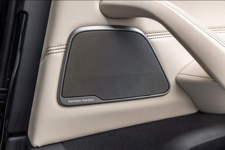 BMW 5 Serie 545e xDrive Business Edition Plus 94% I Schuifdak I H&K I Laser I M -sport I carbon I