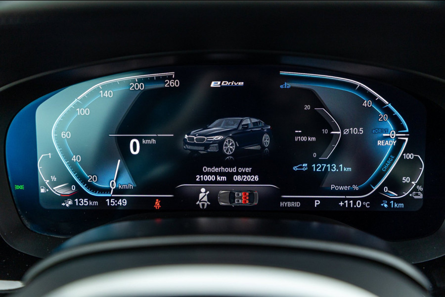BMW 5 Serie 545e xDrive Business Edition Plus 94% I Schuifdak I H&K I Laser I M -sport I carbon I