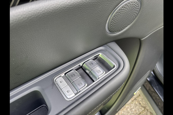 Hongqi E-HS9 President 99 kWh President 99 kWh 6-persoons Luchtvering-Panorama-dak Trekhaak Origineel NL-auto (geen import!)