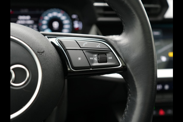 Audi A3 Sportback 40 e-tron Advance Sport PHEV 204pk Dealer O.H. | Panodak | Sportstoelen Verwarmd | Matrix LED | Keyless | Blis | Virtual Cockpit | Navigatie | DAB | Cruise Control | Plug In Hybrid |