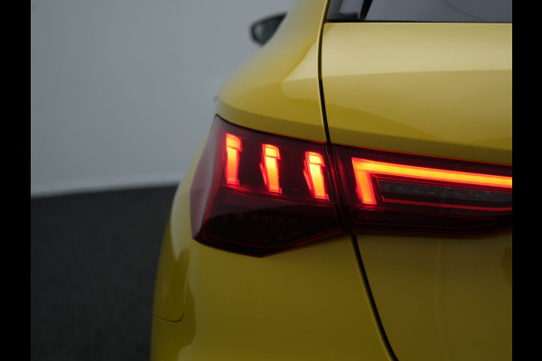 Audi A3 Sportback 40 e-tron Advance Sport PHEV 204pk Dealer O.H. | Panodak | Sportstoelen Verwarmd | Matrix LED | Keyless | Blis | Virtual Cockpit | Navigatie | DAB | Cruise Control | Plug In Hybrid |