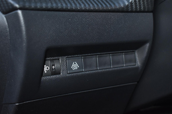 Peugeot 2008 1.2 PureTech 130PK Active Pack | Carplay | Camera | Stoelverw. | Incl. garantie