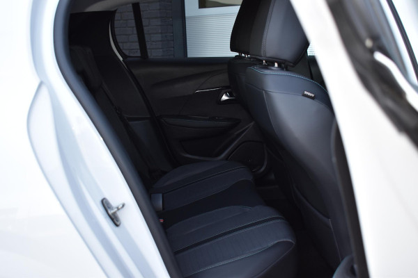 Peugeot 208 1.2 PureTech 100PK Allure Pack | Carplay | Keyless | Adapt. Cruise | 3D Dash | Stoelverw. | Incl. garantie