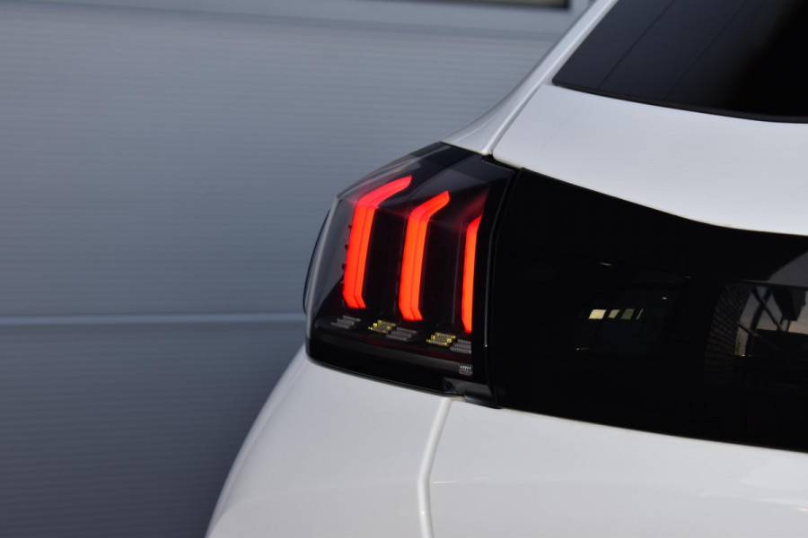 Peugeot 208 1.2 PureTech 100PK Allure Pack | Carplay | Keyless | Adapt. Cruise | 3D Dash | Stoelverw. | Incl. garantie