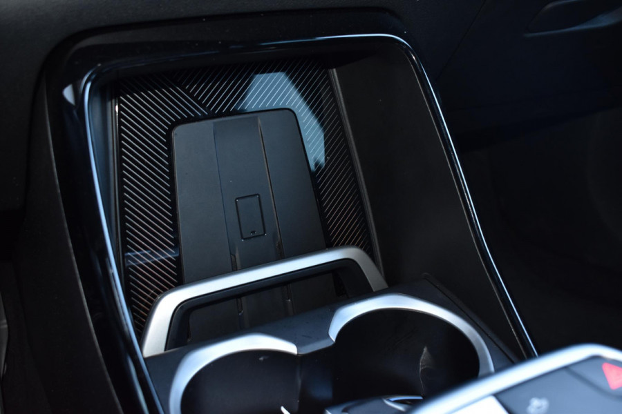 BMW X1 xDrive25e Plugin Hybrid 245PK Aut. M-Sport | Trekhaak | Navi | Camera | LED | Incl. garantie