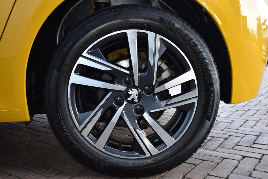 Peugeot 208 1.2 PureTech 100PK Allure Pack | Carplay | Camera | Stoelverw. | Incl. garantie