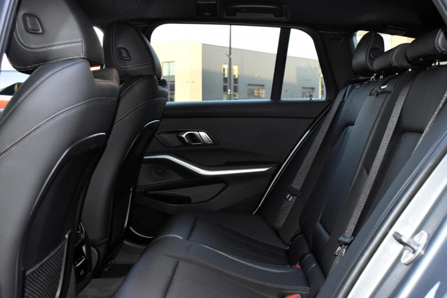 BMW 3 Serie Touring 330e Plugin Hybrid 292PK Aut. M-Sport | LED | Navi | Trekhaak | Camera | Incl. garantie