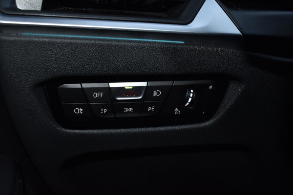 BMW 3 Serie Touring 330e Plugin Hybrid 292PK Aut. M-Sport | LED | Navi | Trekhaak | Camera | Incl. garantie