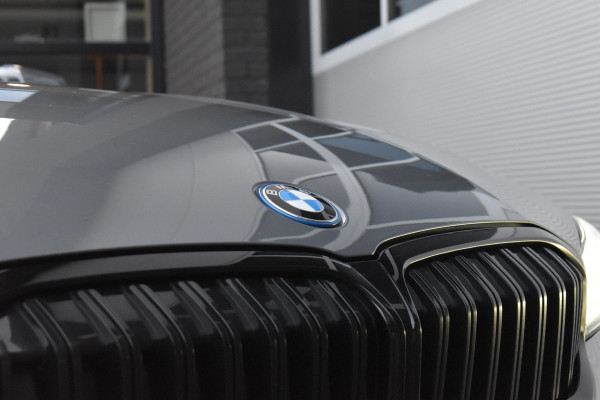 BMW 3 Serie Touring 330e Plugin Hybrid 292PK Aut. M-Sport | LED | Navi | Trekhaak | Camera | Incl. garantie