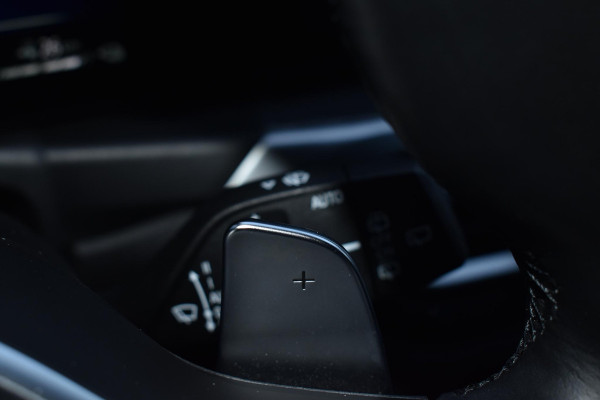 BMW 3 Serie Touring 330e Plugin Hybrid 292PK Aut. M-Sport | LED | Navi | Trekhaak | Camera | Incl. garantie