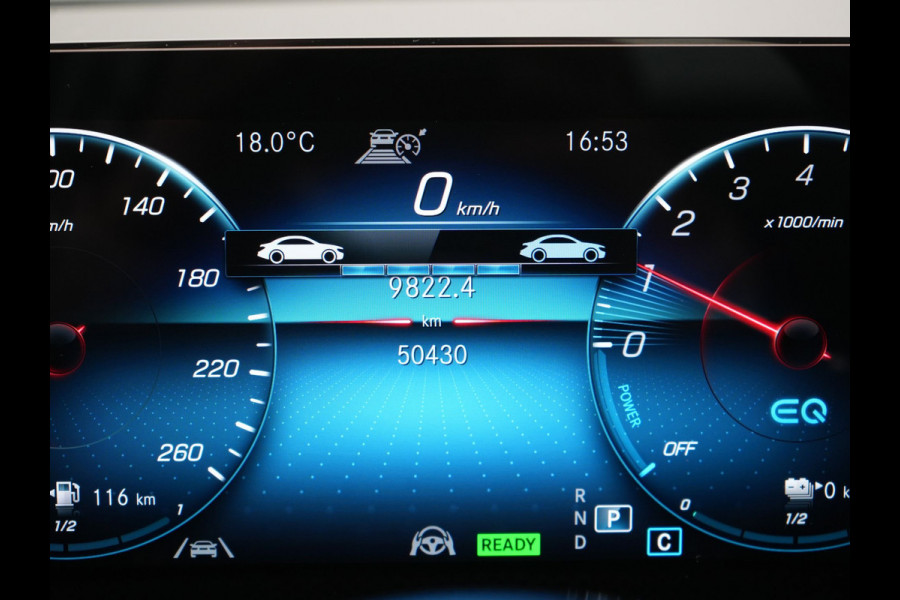 Mercedes-Benz A-Klasse 250 e AMG Line PHEV 218pk Dealer O.H. | Adaptive Cruise | Multi Beam LED | Camera | Sfeerverlichting | Lederen Sportstoelen Verwarmd | Widescreen Navi | Apple Carplay | Keyless | Blis | Navigatie | DAB | Plug In Hybrid |