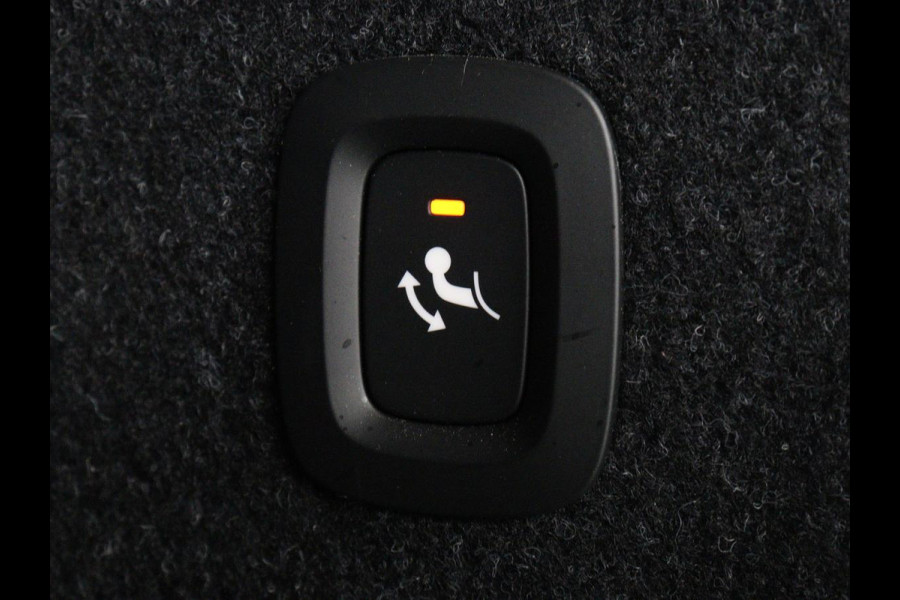 Volvo XC40 Recharge P8 AWD R-Design | SOH 92% | Stoel & stuurverwarming | Trekhaak | Warmtepomp | Leder/Alcantara | Carplay | Navigatie | Adaptive cruise | Keyless | Navigatie