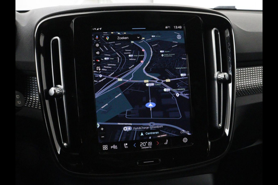 Volvo XC40 Recharge P8 AWD R-Design | SOH 92% | Stoel & stuurverwarming | Trekhaak | Warmtepomp | Leder/Alcantara | Carplay | Navigatie | Adaptive cruise | Keyless | Navigatie