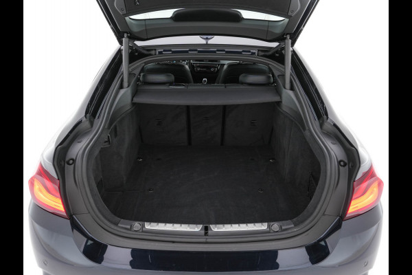 BMW 4 Serie Gran Coupé 420i M-Sportpack High Executive Edition (INCL-BTW) Aut. *LEATHER | FULL-LED | DIGI-COCKPIT | HIFI-SOUND | HEATED-SPORTSEATS | DAB+ | CAMERA | SHIFTPADDLES | PRIVACYGLASS | HEAD-UP | TOWBAR | KEYLESS | CARBON-INLAY | 19''ALU*