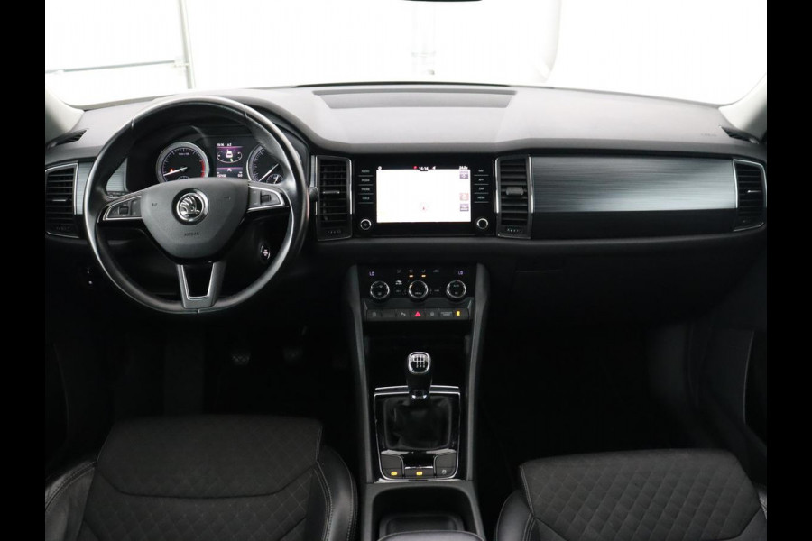 Škoda Kodiaq 1.5 TSI Business Edition | Trekhaak | Camera | Carplay | Navigatie | Half leder | Climate control | Cruise control | Full LED